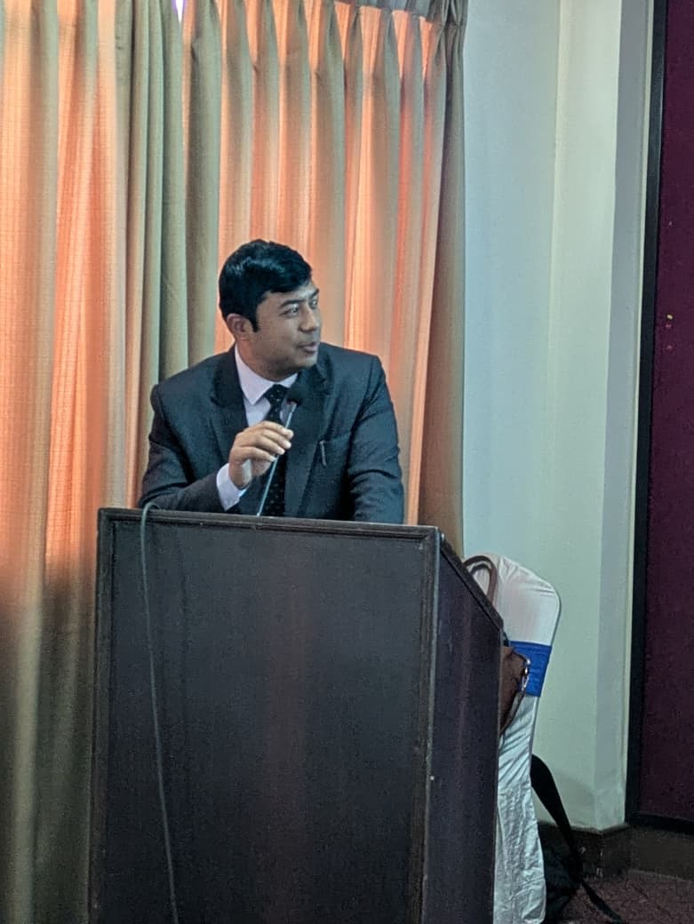 Child learning with therapist